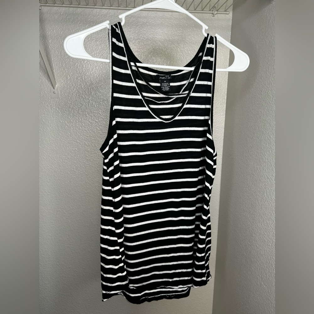 Rue21 black and white stripe tank
